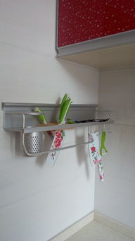 南昌蓮塘鎮(zhèn)永通商業(yè)街5號樓3單元203室，三室一廳廚衛(wèi)齊全出租